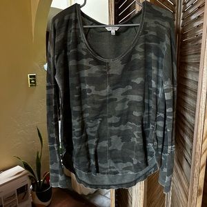 Lucky Brand long sleeve camo shirt. Army green. Size M